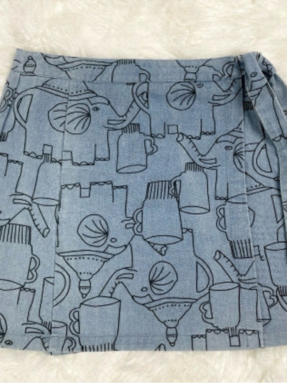 ❤️ANTHROPOLOGIE Denim Wrap Skirt with Elephant & Cup Print
